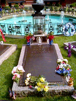 Elvis' Grave